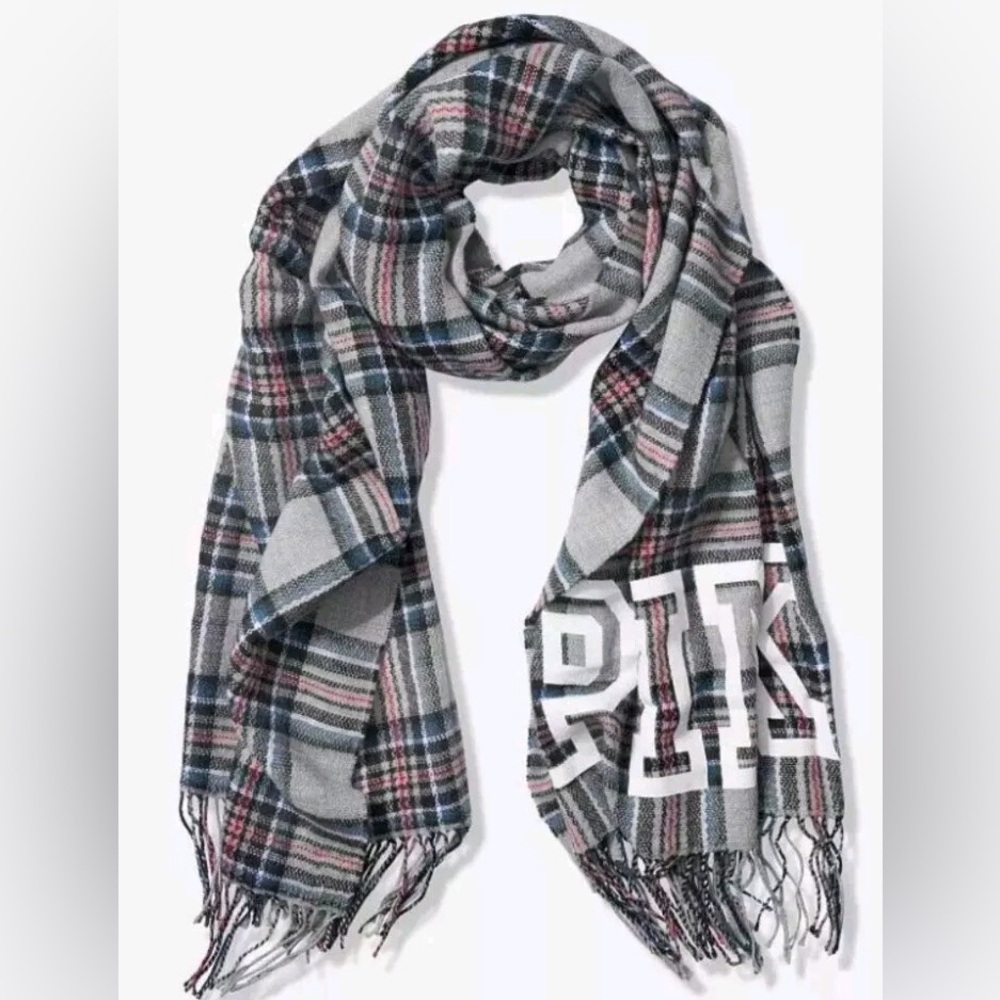 Victoria’s Secret PINK Oversized Blanket Scarf